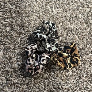 Trendy Leopard Print Hair Scrunchies Trio